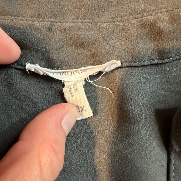 Maurices Womens Roll Sleeve Long Button Front Collared Blouse, Size 1X - Picture 5 of 7